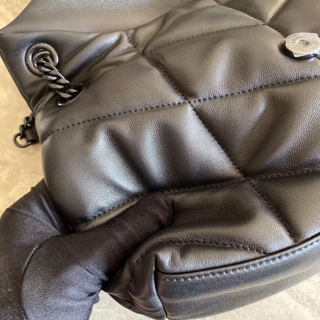 PUFFER MEDIUM BAG IN QUILTED LAMBSKIN–35CM