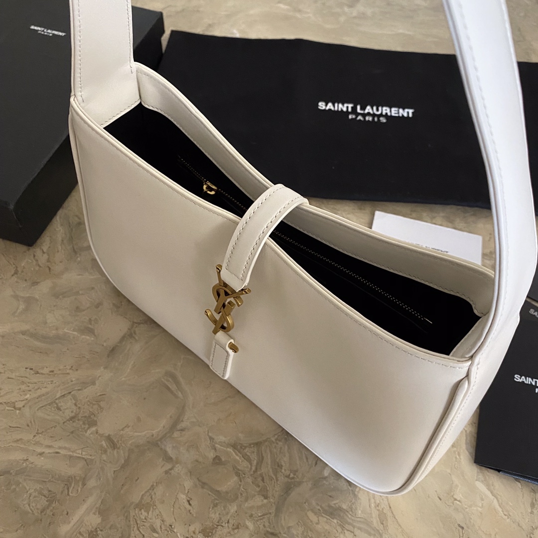 LE 5 À 7 HOBO BAG IN CROCODILE-EMBOSSED SHINY LEATHER