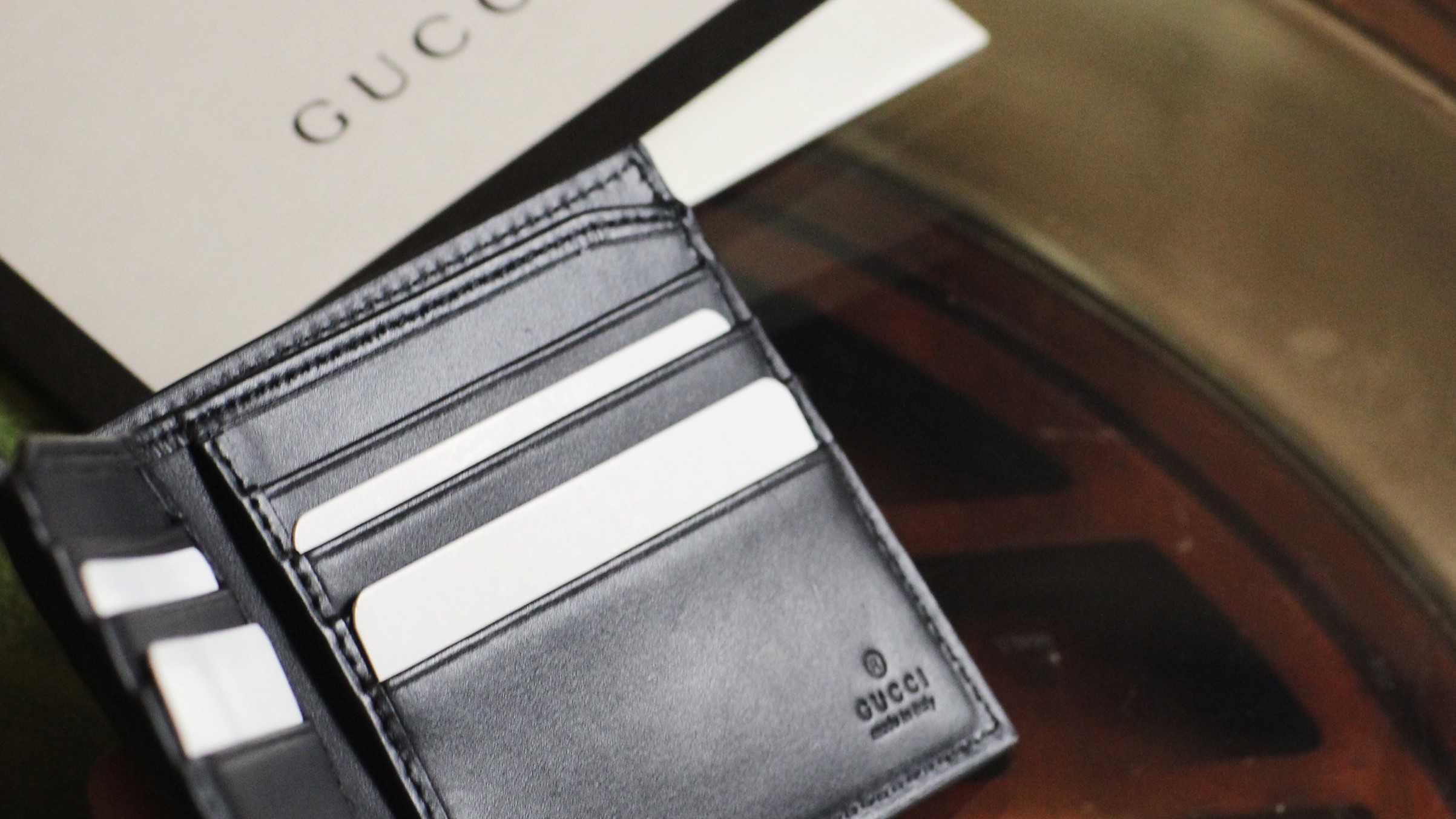 G*u*i signature wallet