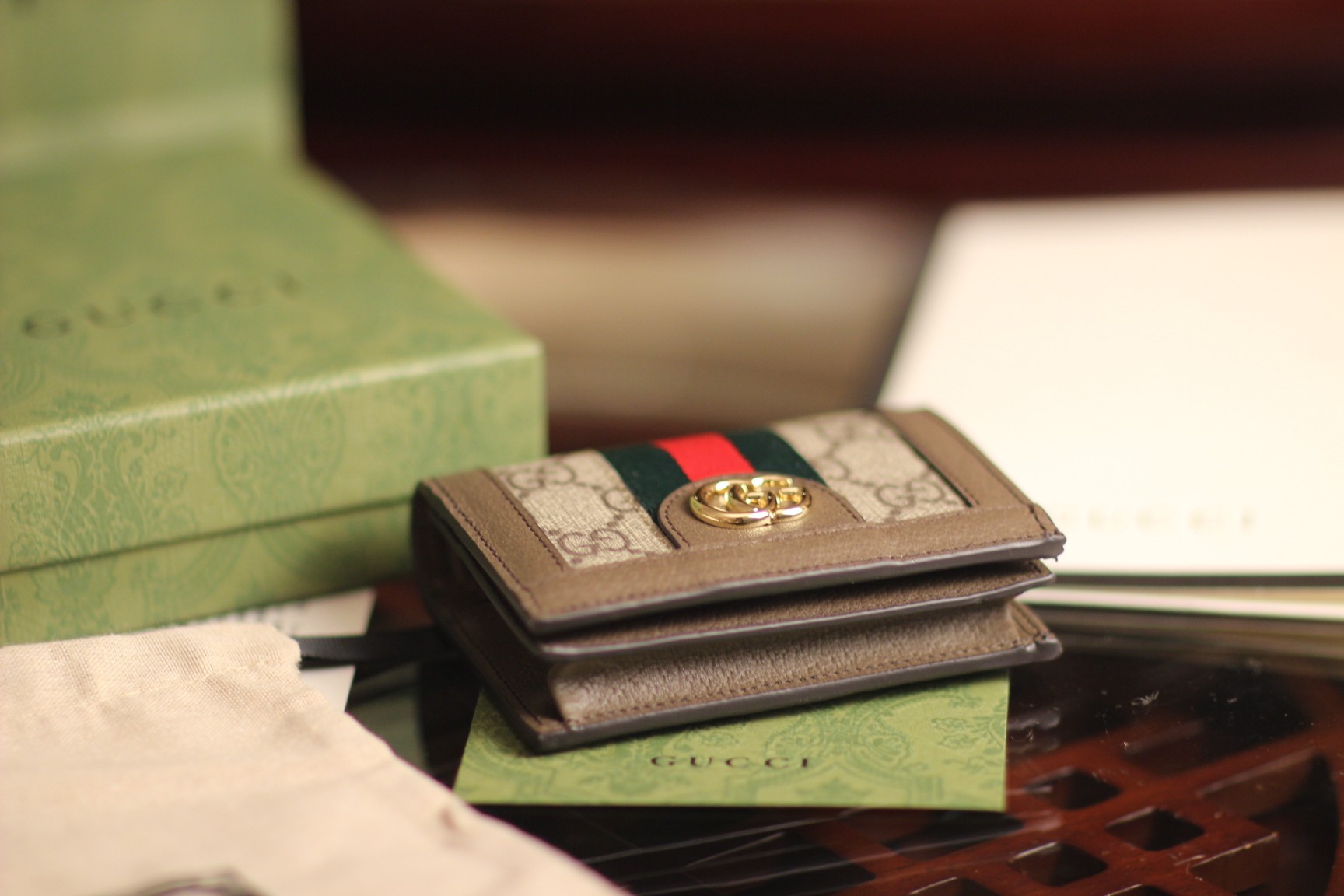 G*u*i signature wallet