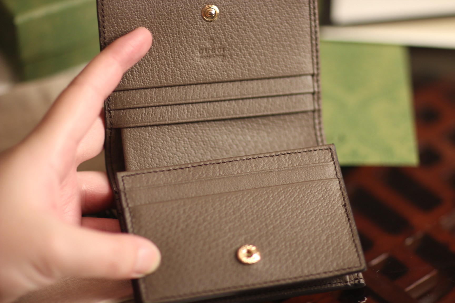 G*u*i signature wallet