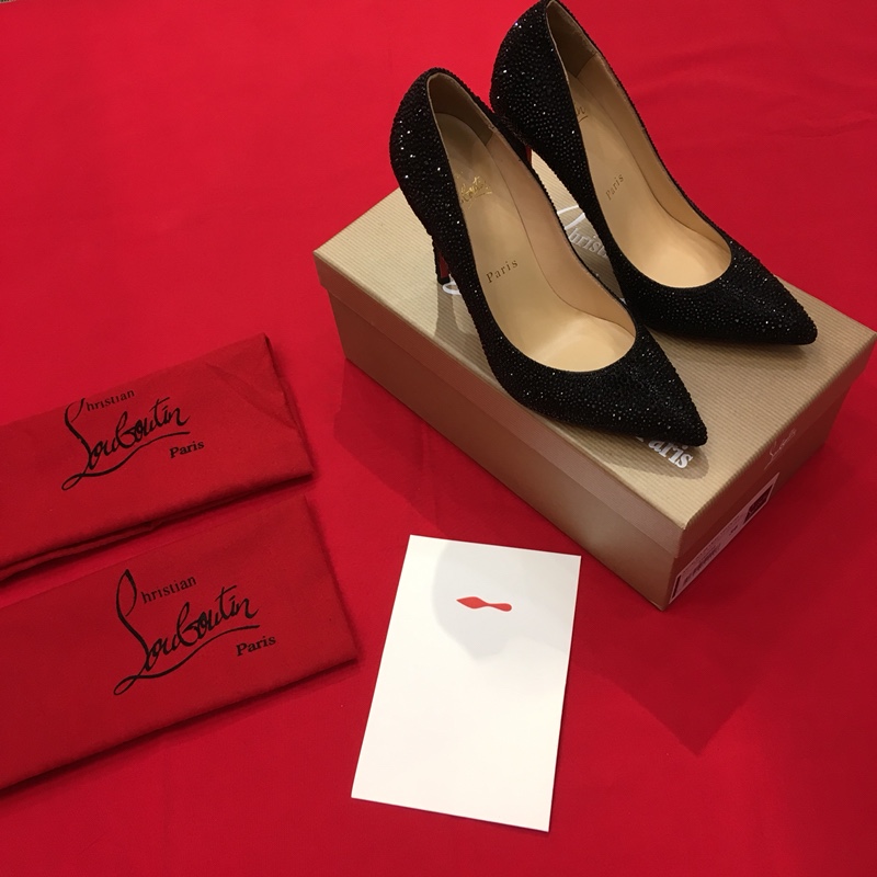 Ch**an louboutin queen red sole shoes