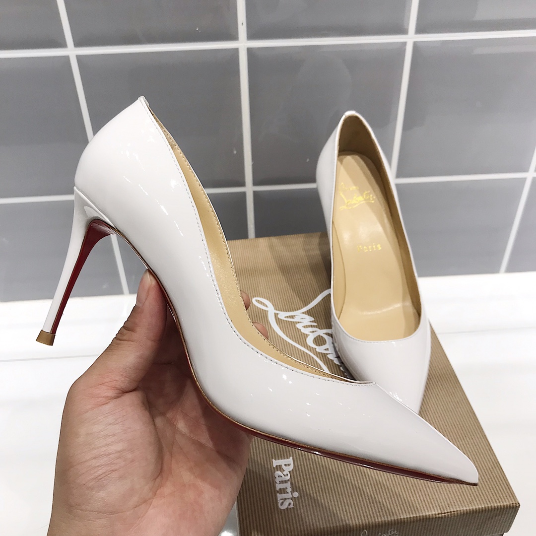 Ch**an louboutin queen red sole shoes