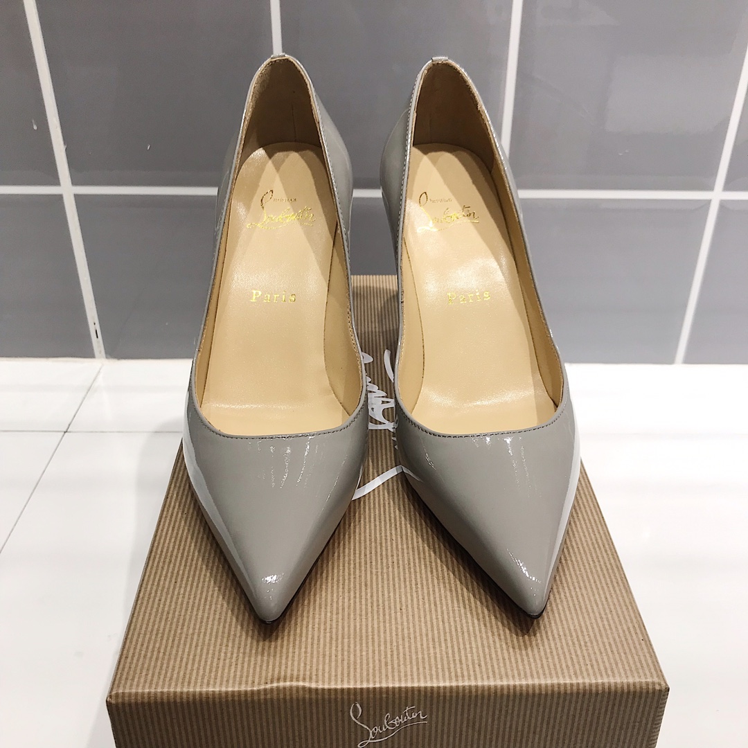 Ch**an louboutin queen red sole shoes