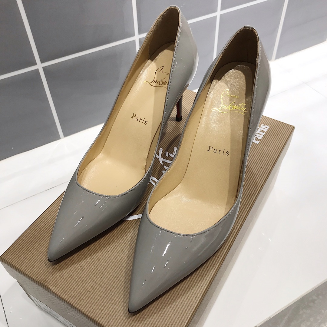 Ch**an louboutin queen red sole shoes