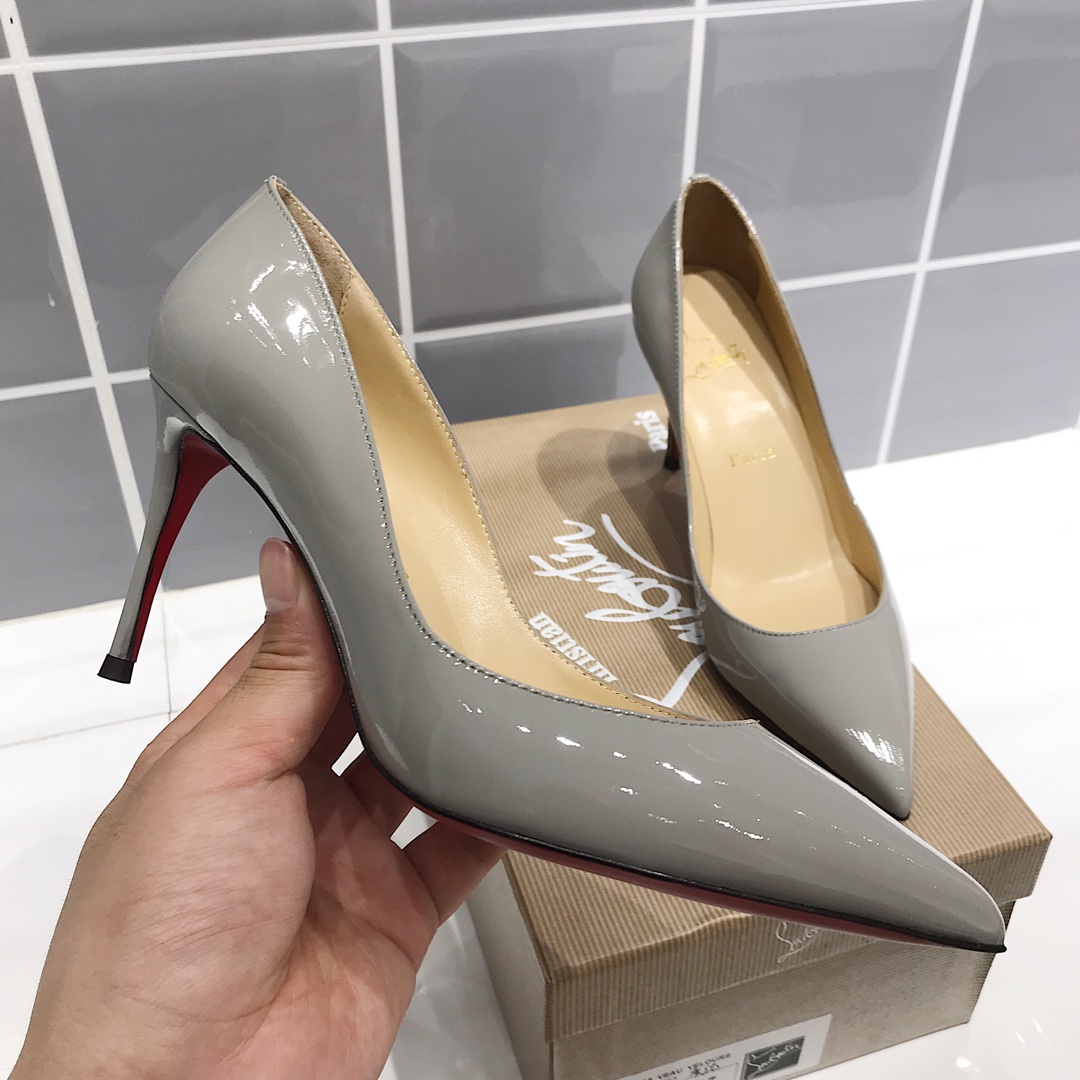 Ch**an louboutin queen red sole shoes
