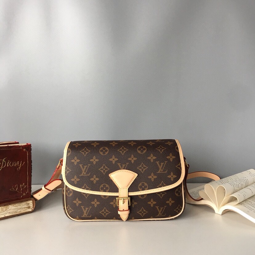 l**is V*t*n sologne monogram shoulder bag
