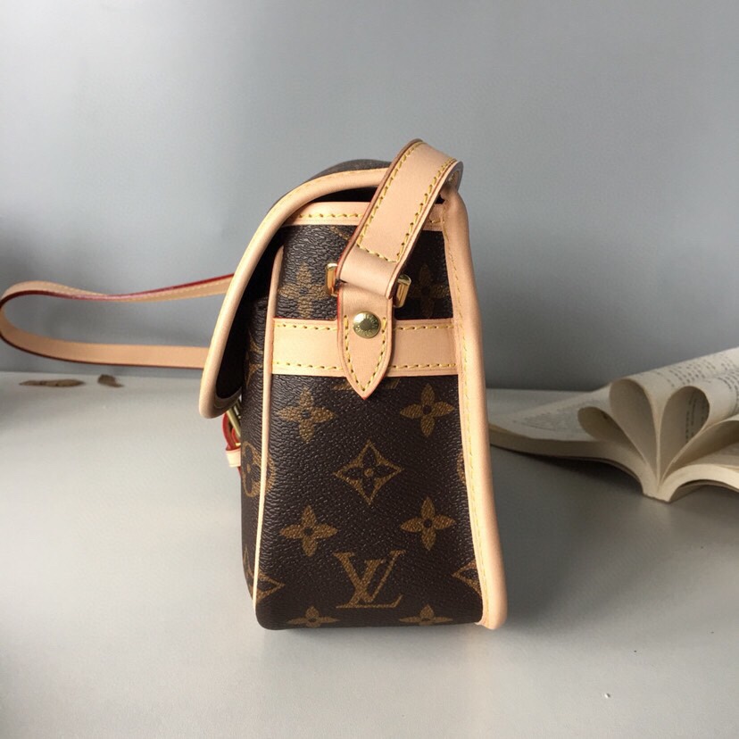l**is V*t*n sologne monogram shoulder bag