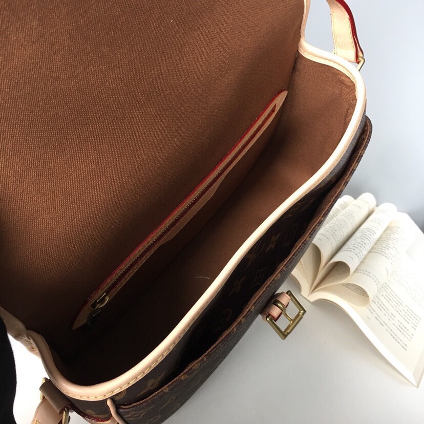 l**is V*t*n sologne monogram shoulder bag