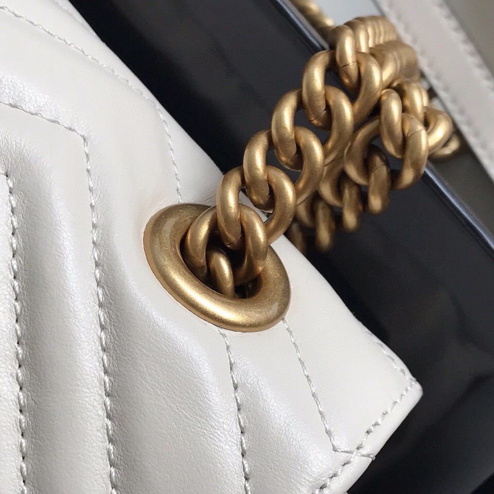 GG Marmont mini matelassé shoulder bag-26 CM
