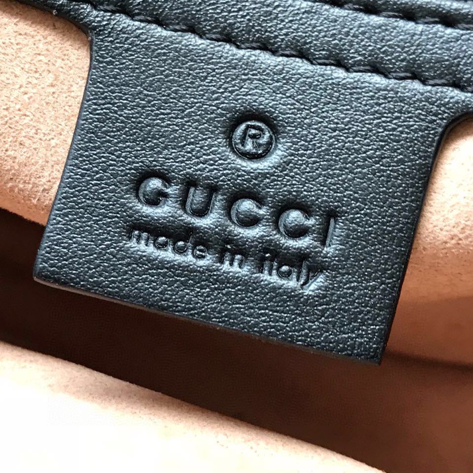 GG Marmont small matelassé shoulder bag-26 CM