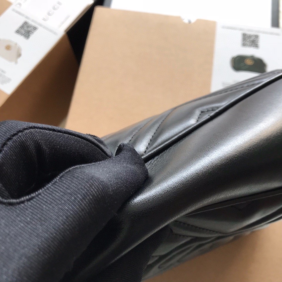 GG Marmont SMALL SHOULDER BAG
