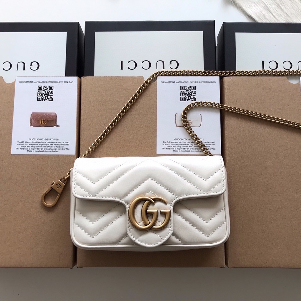gg marmont matelassé leather S*per mini bag