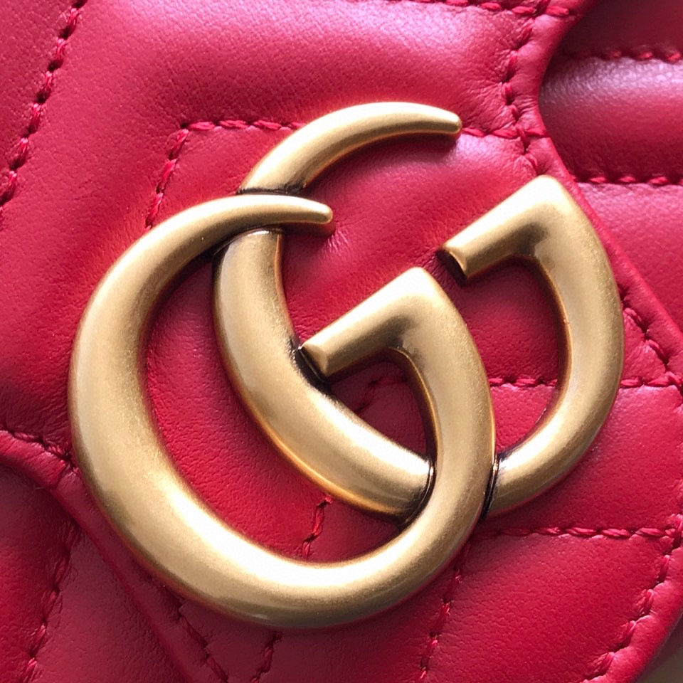 gg marmont matelassé leather S*per mini bag
