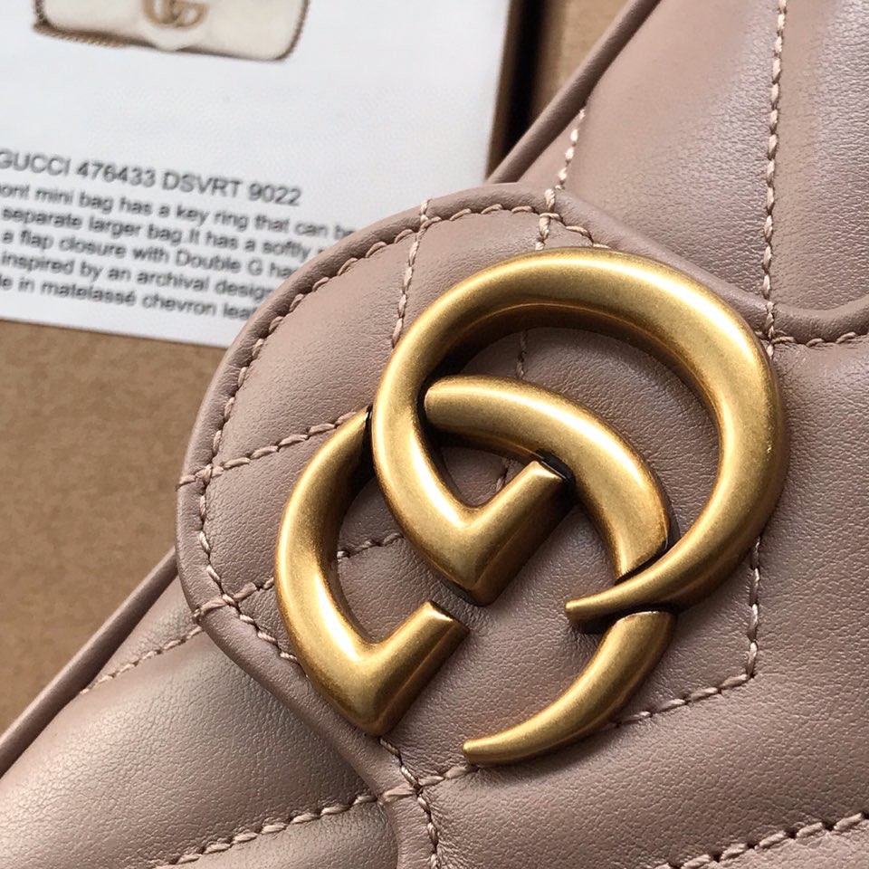 gg marmont matelassé leather S*per mini bag