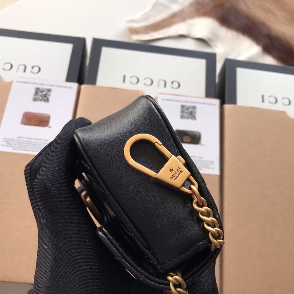 gg marmont matelassé leather S*per mini bag