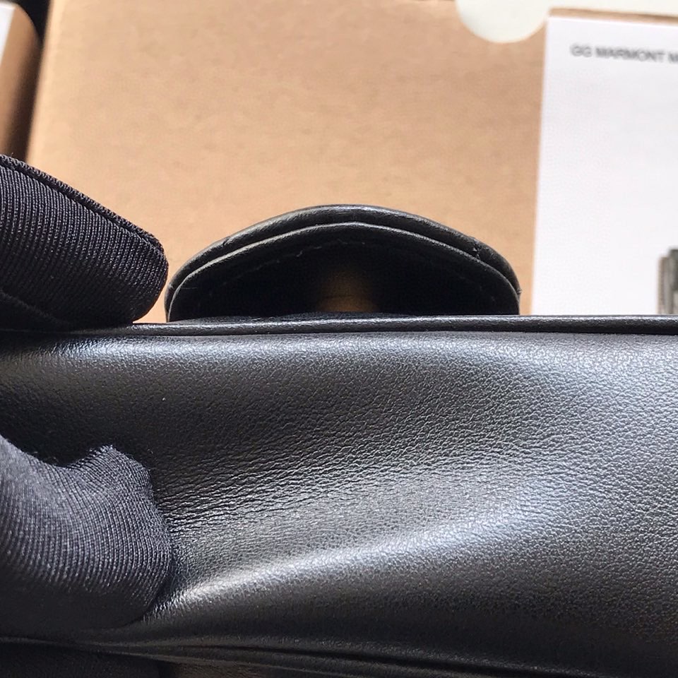 gg marmont matelassé leather S*per mini bag