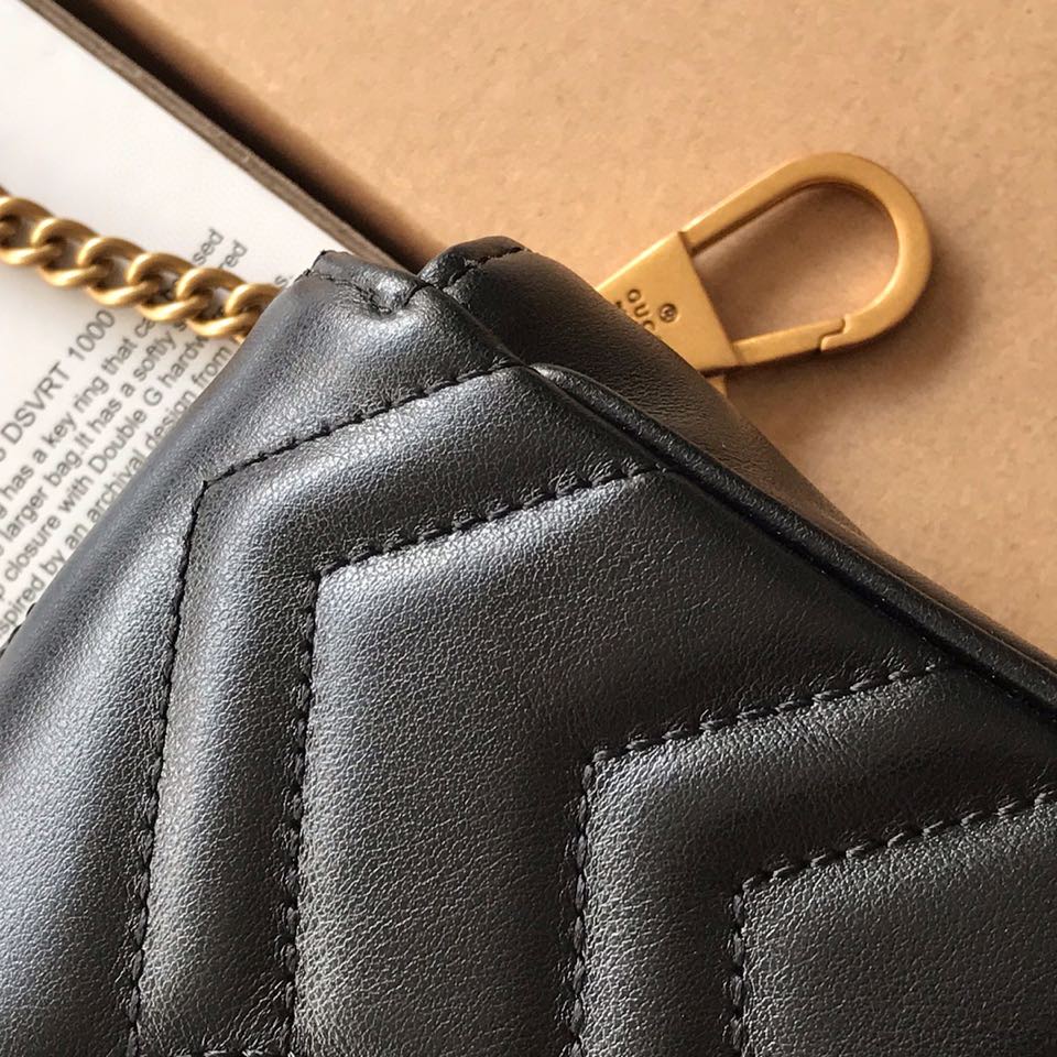 gg marmont matelassé leather S*per mini bag