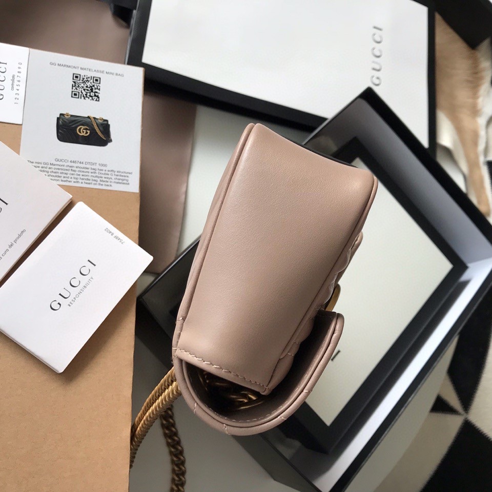 gg marmont matelassé leather S*per mini bag