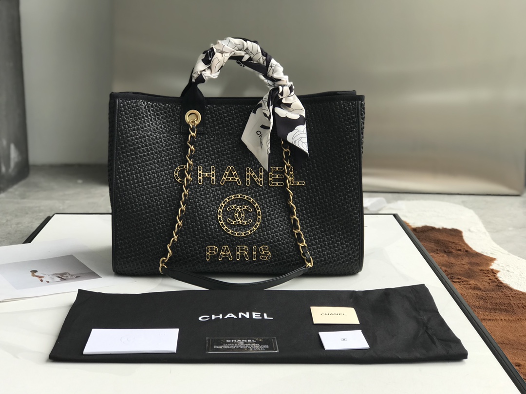 Ch*el tote