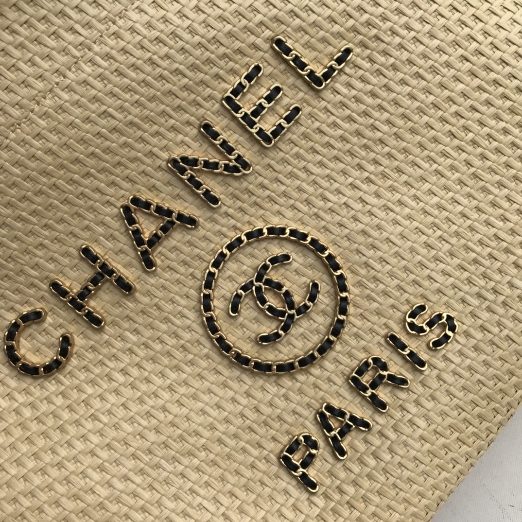 Ch*el tote