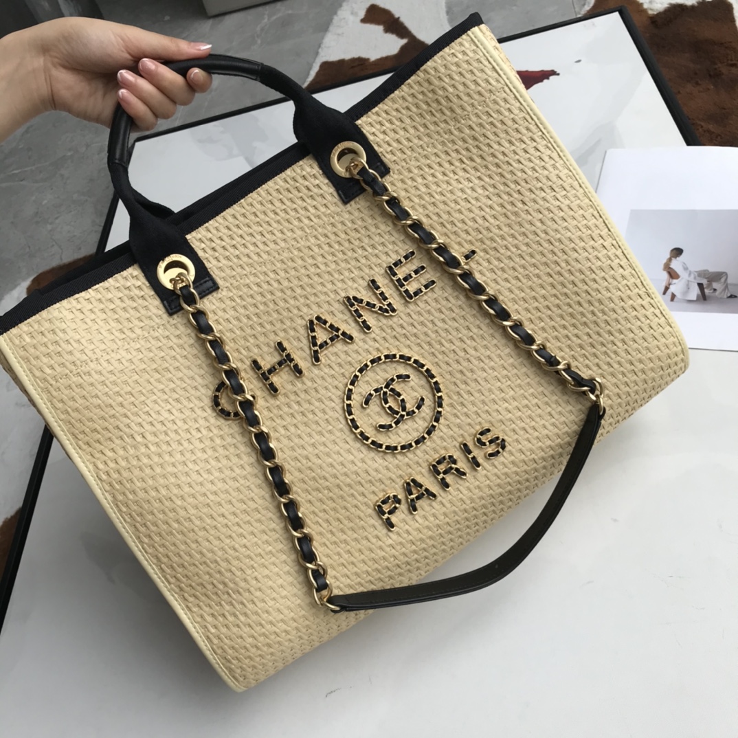 Ch*el tote
