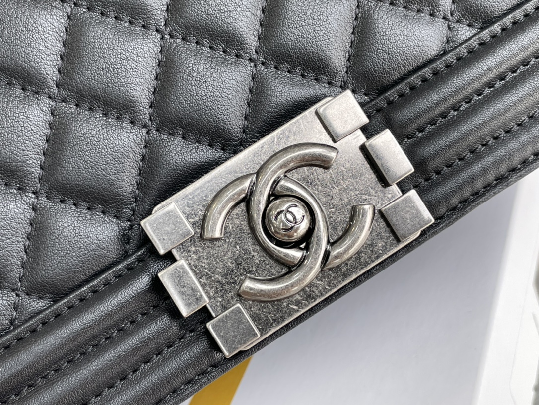 boy Ch*el shoulder bag lambskin