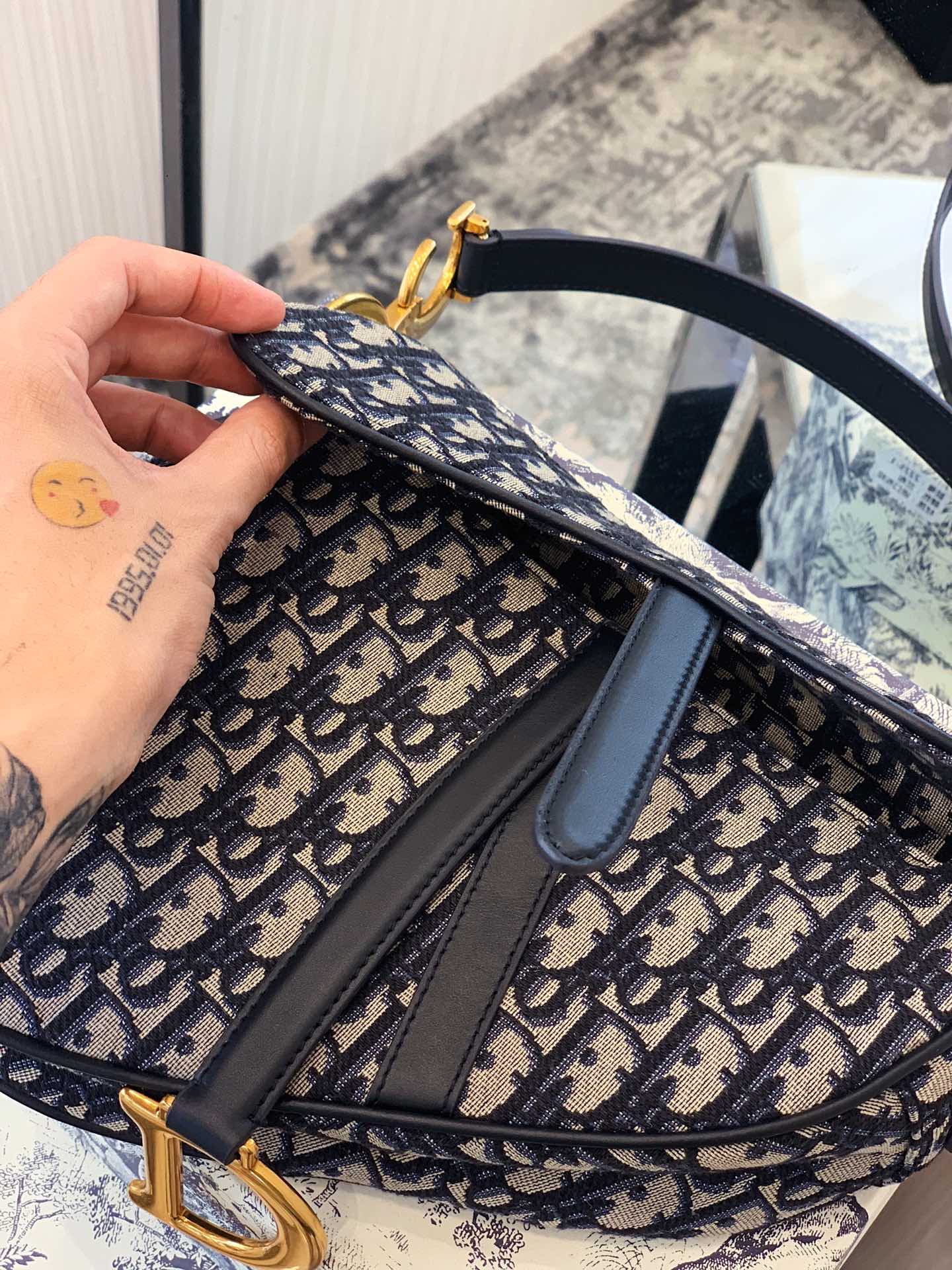 D*or saddle bag