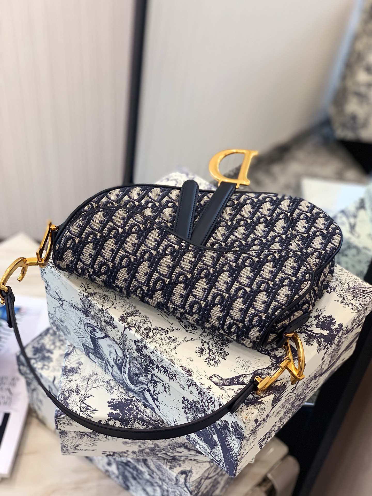 D*or saddle bag