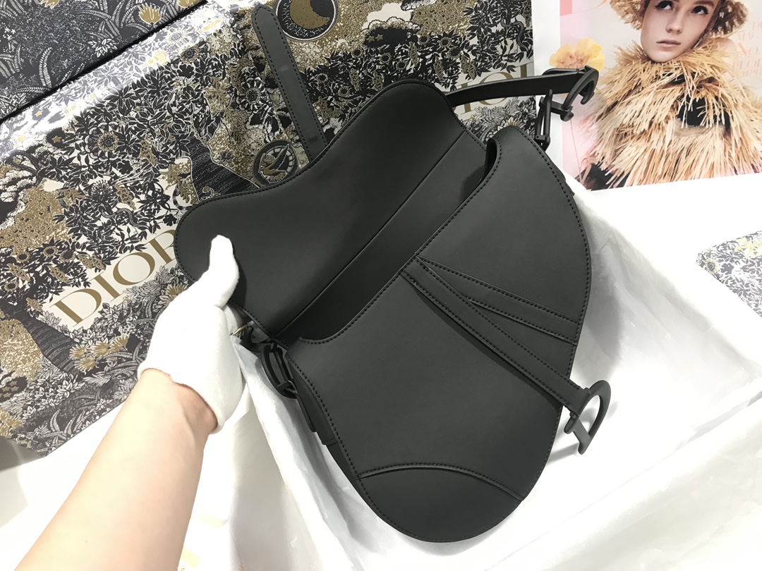 D*or saddle bag