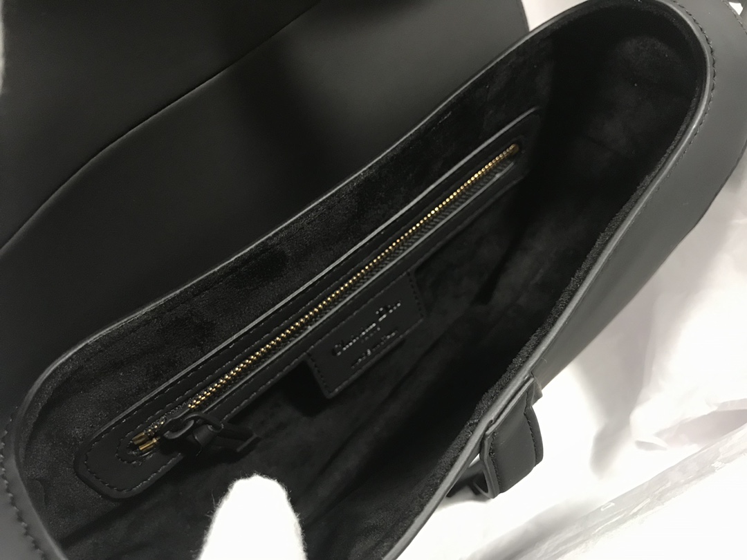D*or saddle bag