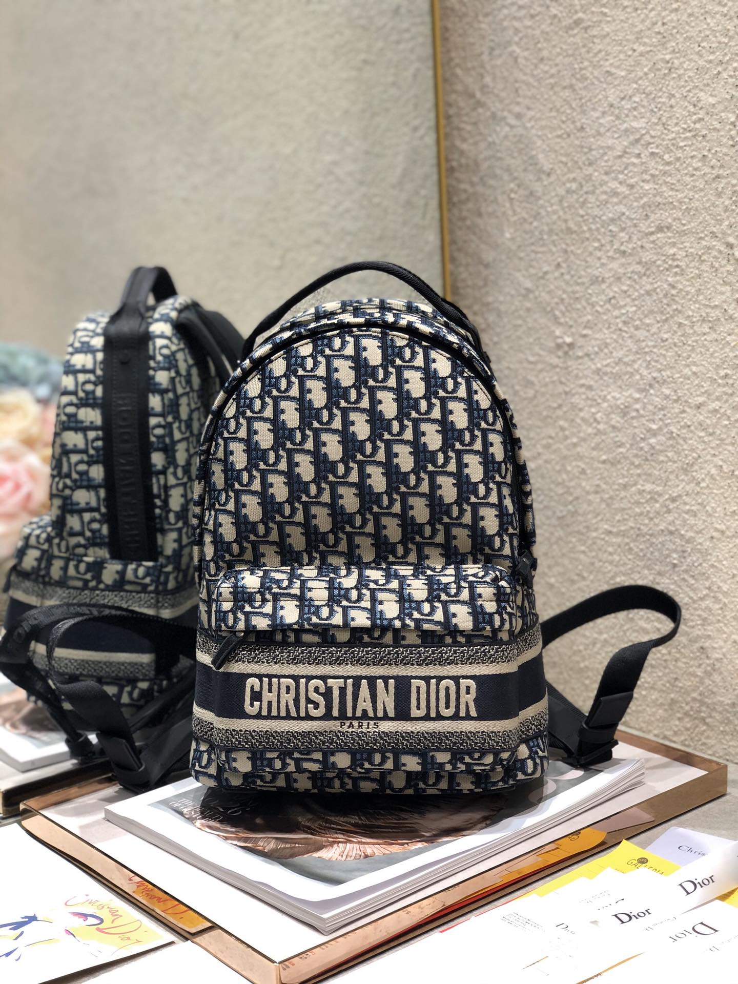 D*or oblique backpack
