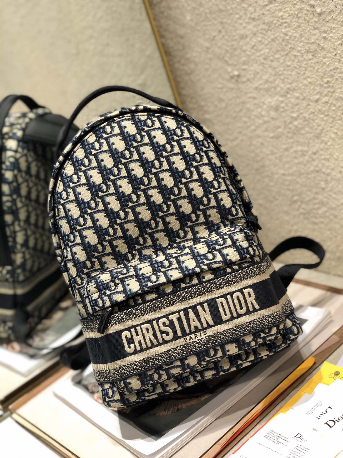 D*or oblique backpack