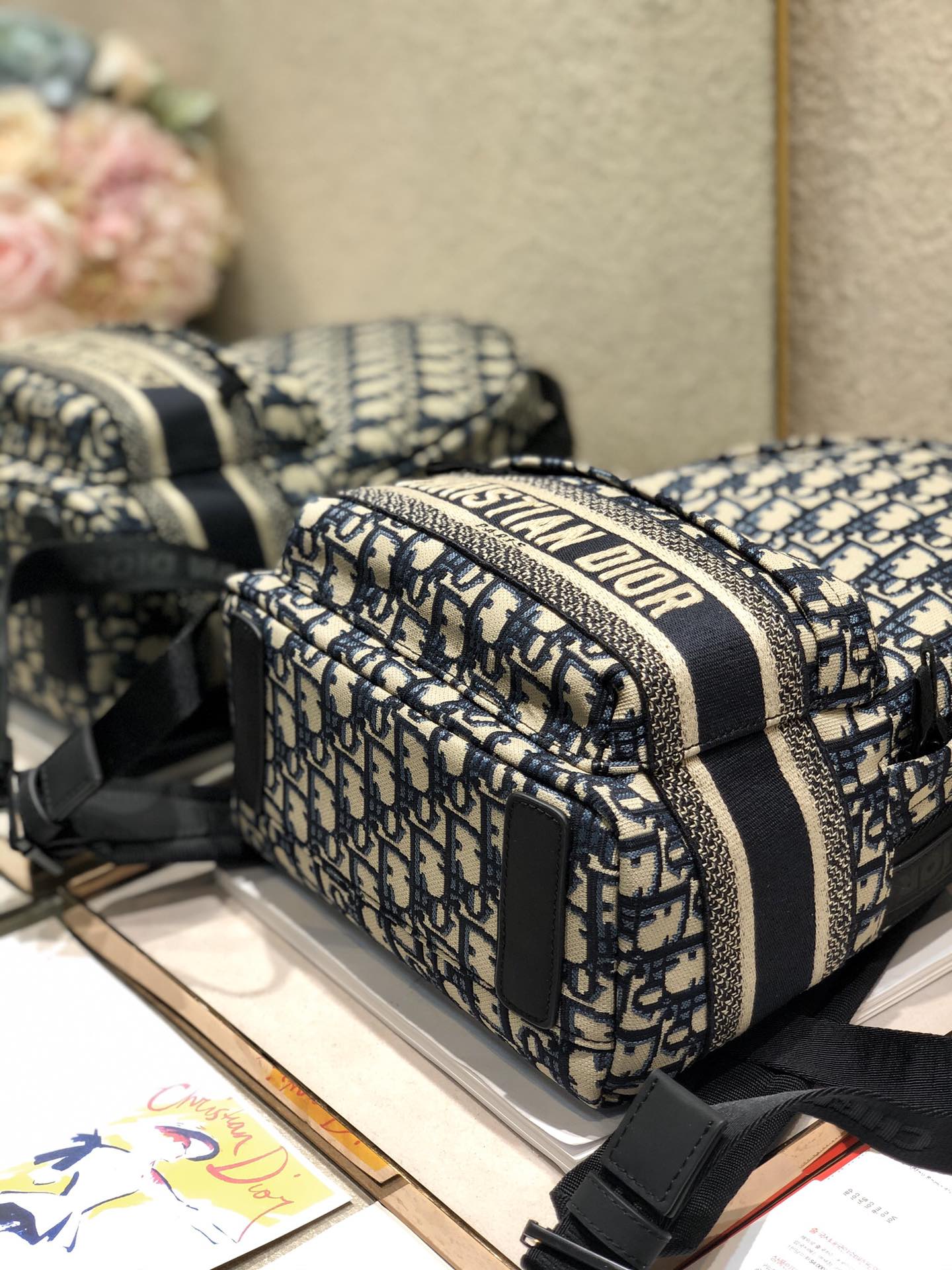 D*or oblique backpack