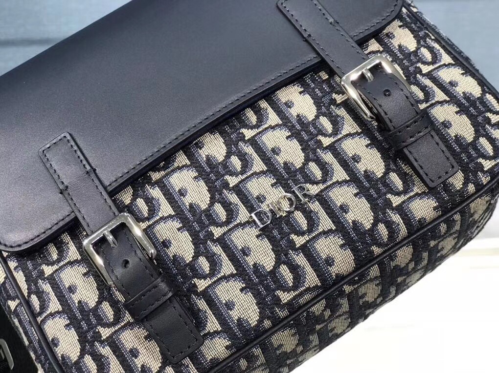 D*or blue messenger bag