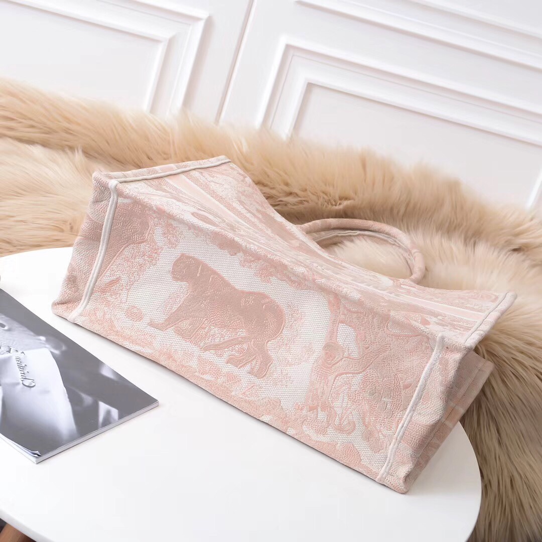 D*or book tote