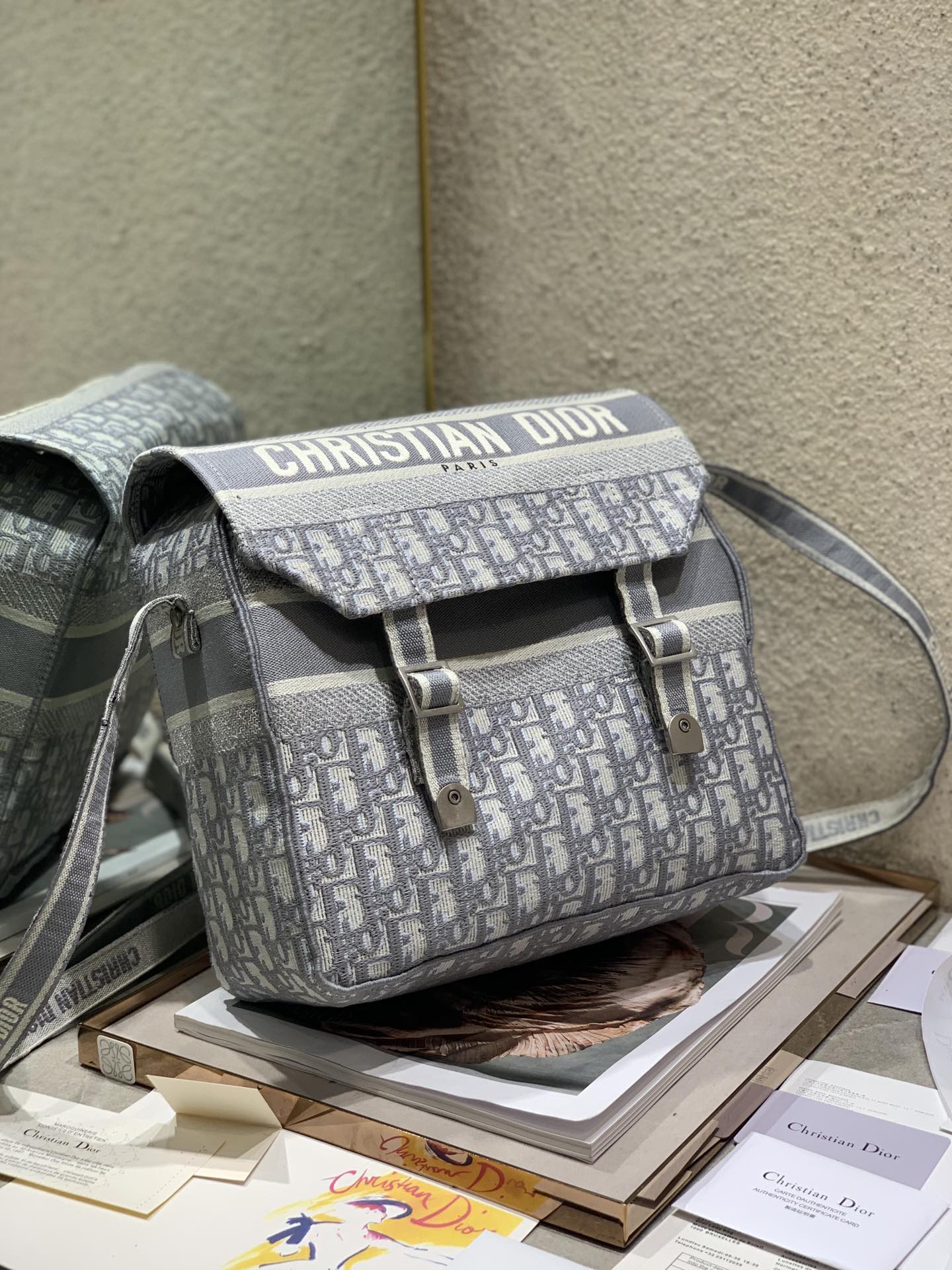 D*or oblique camp bag