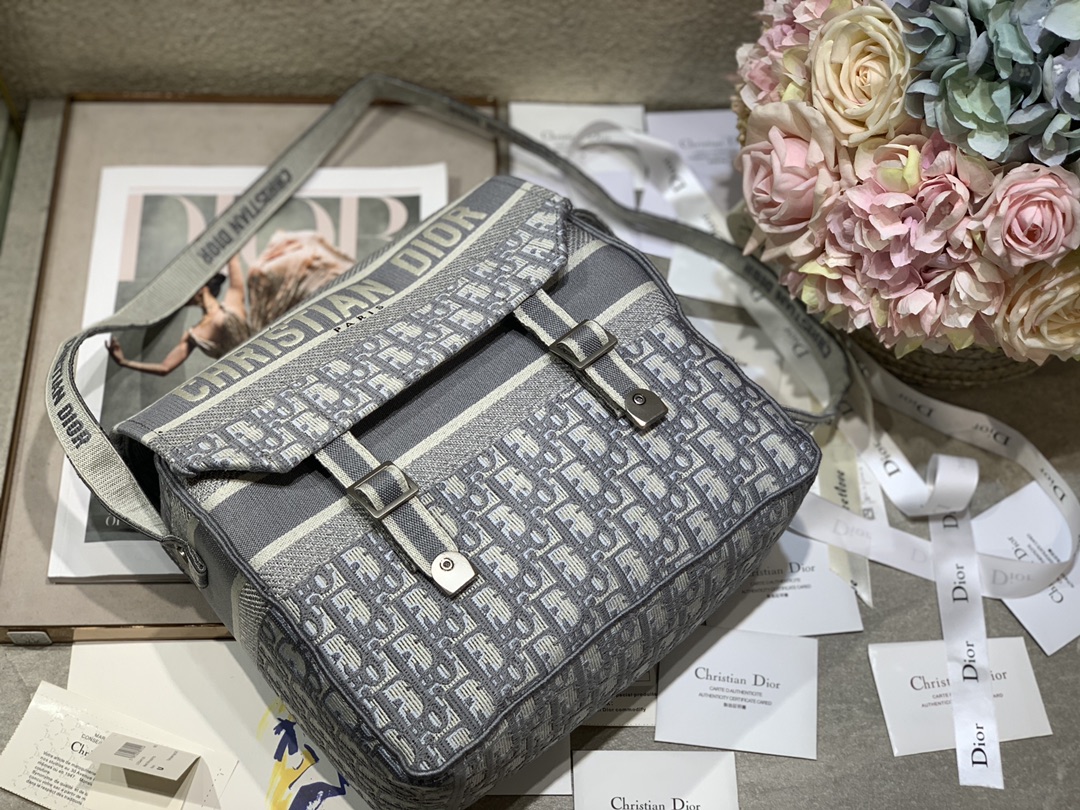 D*or oblique camp bag