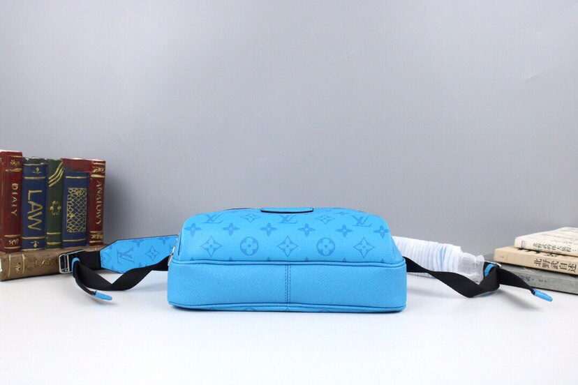 LV OUTDOOR HANDBAG