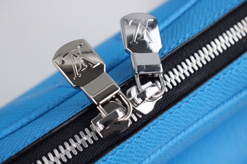 LV OUTDOOR HANDBAG