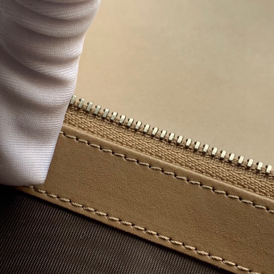 dionysus gg S*p*e chain wallet