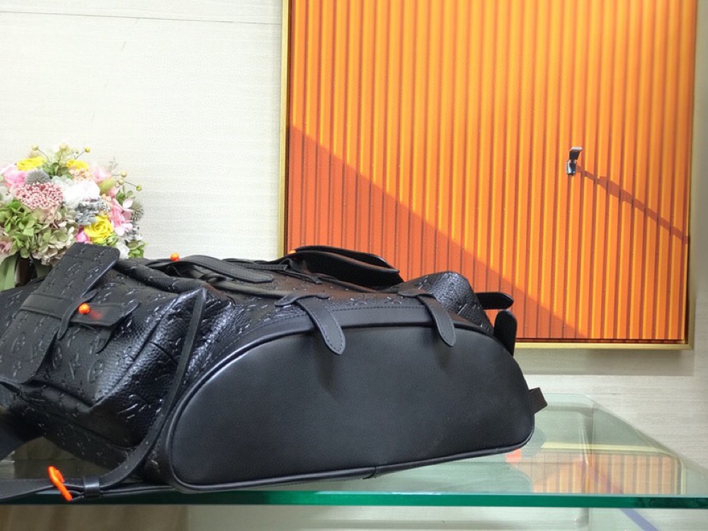 l**is V*t*n christopher backpack gm