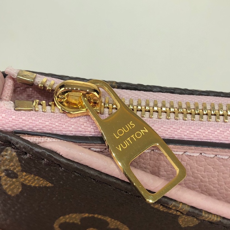 l**is V*t*n monogram pallas clutch