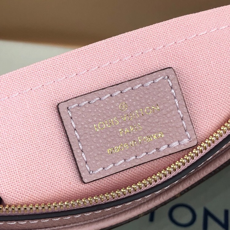 l**is V*t*n monogram pallas clutch