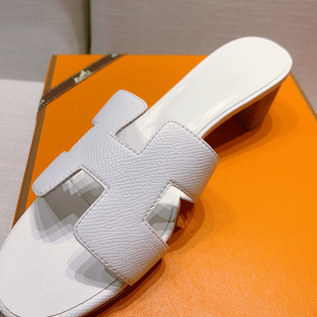 Hermès Oran Sandal