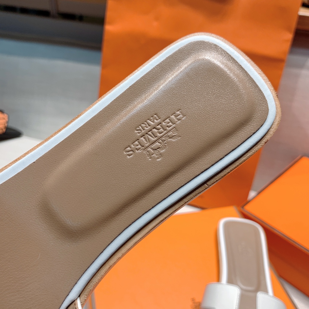 Hermès Oran Sandal