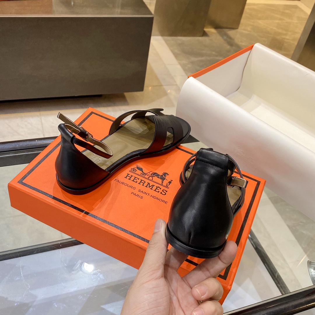 Hermès Santorini Sandal