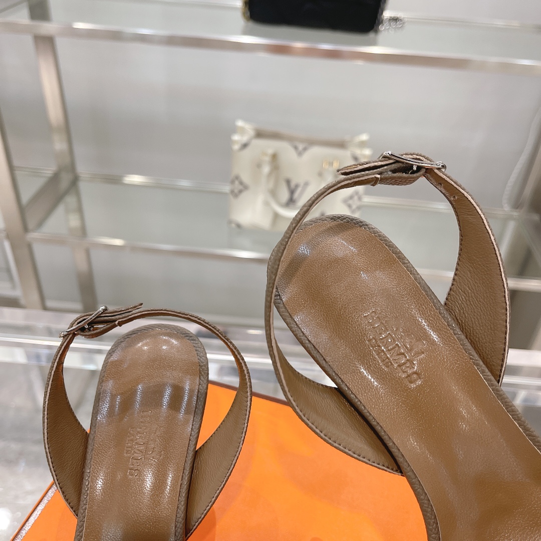 Hermès Classic Simple Sandal