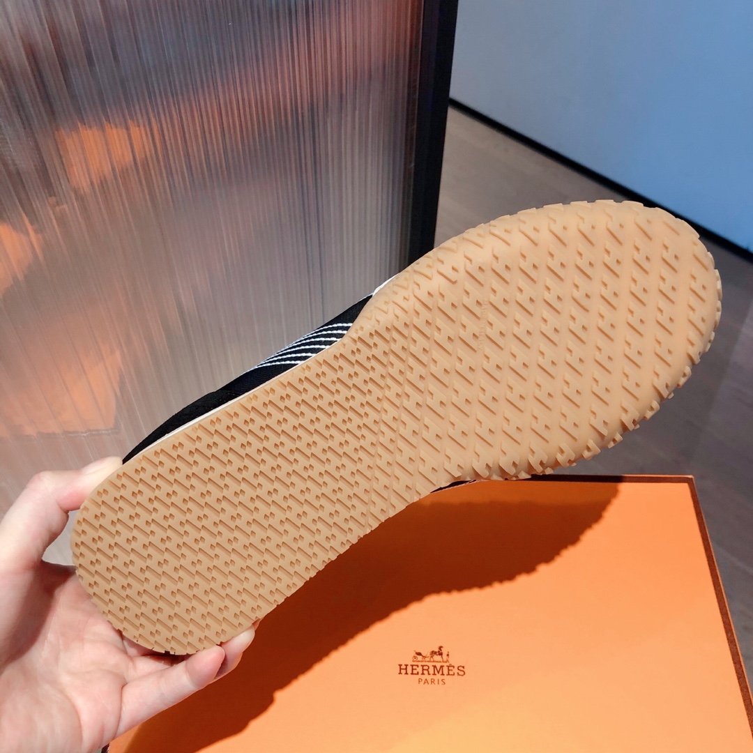 Hermès Crew Sneaker