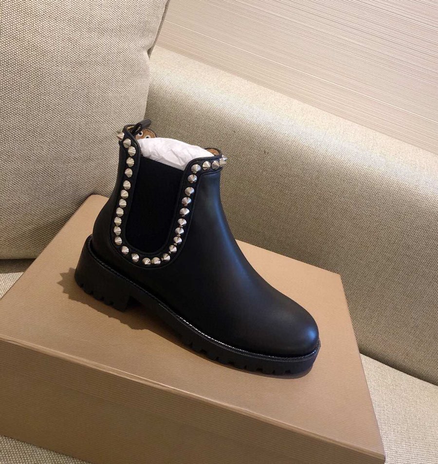 Ch**an louboutin capahutta flat